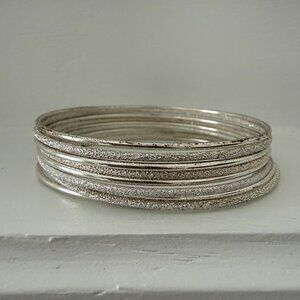 🤍 Silver Multi Bangle Bracelet Set | Textured Stackable Bangles | Approx. 2.75"